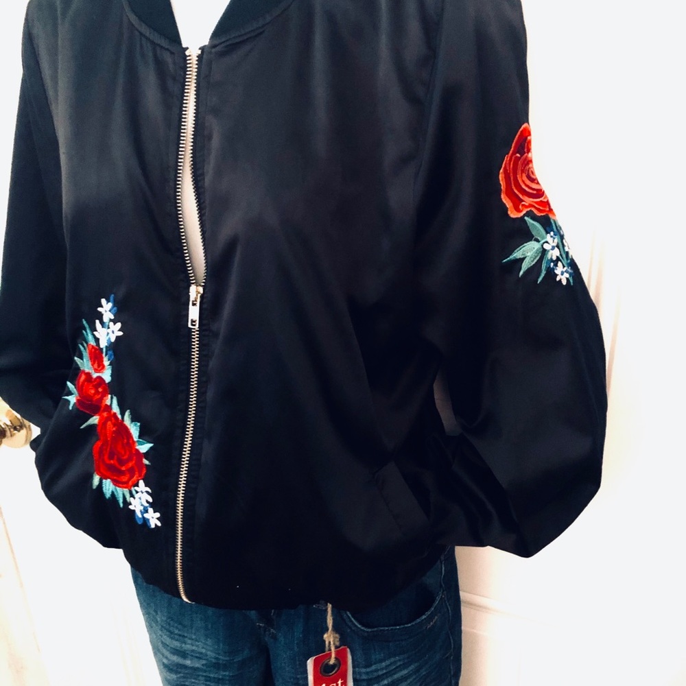 Rose jacket - Picture 3 of 5